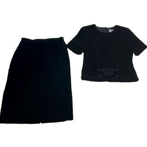 Women's Jessica Howard Black Velvet Skirt Suit Size 4